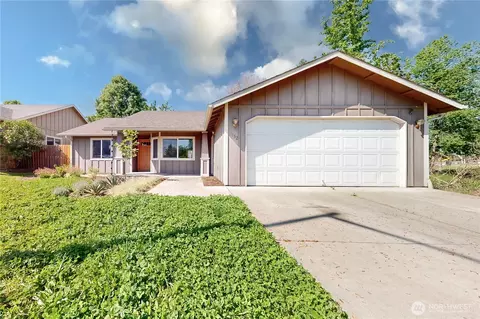 1152 SE Falbo Dr, College Place, WA 99324