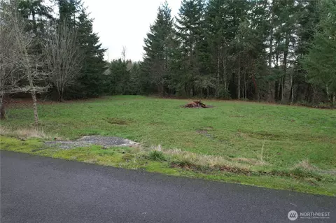 114 Skyview Rd, Woodland, WA 98674