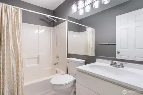 Bath - 13400 Dumas Rd #G4, Mill Creek, WA 98012 photo 1 of 3
