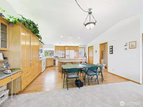 Dining - 50 Diamond Dr, Pacific Beach, WA 98571 photo 1 of 1