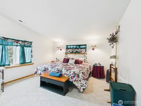 Bedroom - 50 Diamond Dr, Pacific Beach, WA 98571 photo 2 of 4