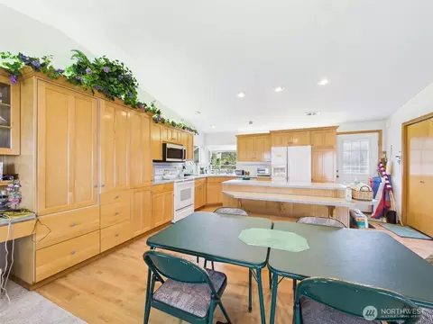 Kitchen - 50 Diamond Dr, Pacific Beach, WA 98571 photo 3 of 5
