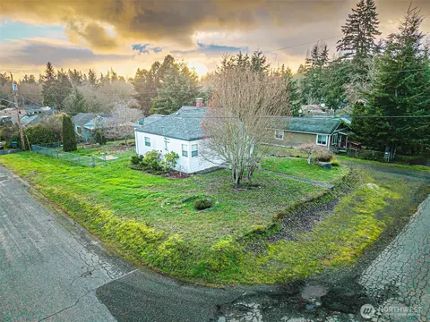 2509 NE Franklin St, Bremerton, WA 98310