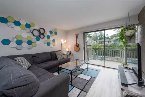 1400 153rd Ave NE #3710, Bellevue, WA 98007