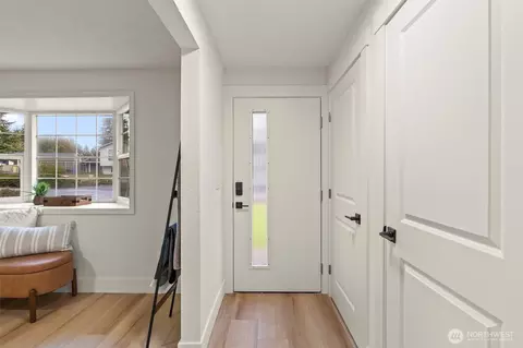 Entry Way - 15426 24th Ave E, Tacoma, WA 98445 photo 2 of 2