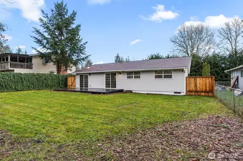 Exterior - 15426 24th Ave E, Tacoma, WA 98445 photo 4 of 5