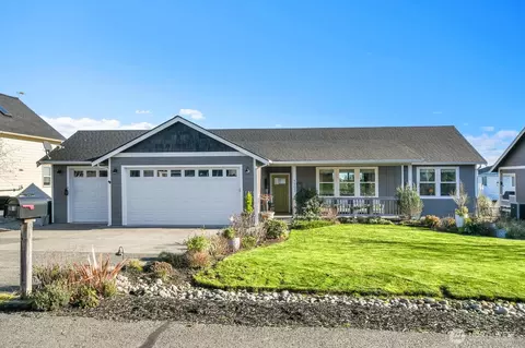 1157 Central Dr, Camano Island, WA 98282