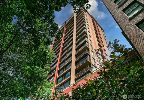1120 8th Ave #1701, Seattle, WA 98101