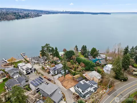 8329 NE Juanita Dr, Kirkland, WA 98034