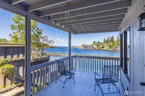 3510 W Commodore Way, Seattle, WA 98199 photo 2