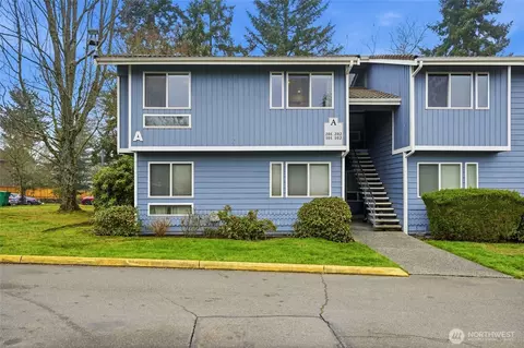 4122 212th St SW #A201, Mountlake Terrace, WA 98043