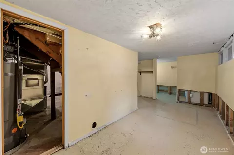 Other - 7121 Highland Dr, Everett, WA 98203 photo 8 of 10