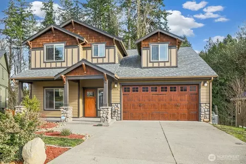 2436 NE Dynasty Dr, Poulsbo, WA 98370