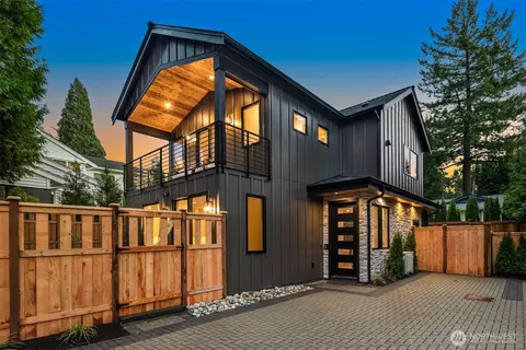 10809 NE 60th St, Kirkland, WA 98033