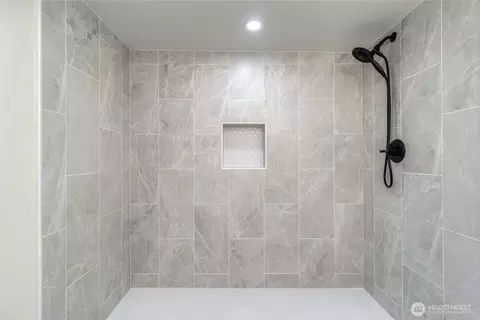 Bath - 1037 E Alder St, Walla Walla, WA 99362 photo 6 of 6