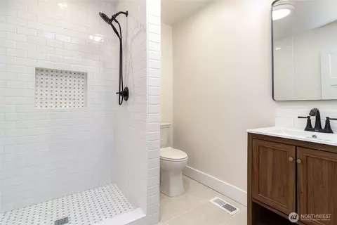 Bath - 1037 E Alder St, Walla Walla, WA 99362 photo 1 of 6