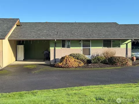 1301 S Third Ave #9B, Sequim, WA 98382