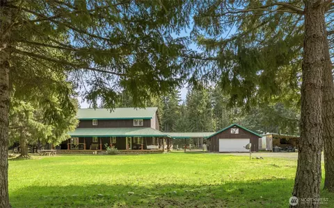 400 Chelan Ln, Cle Elum, WA 98922