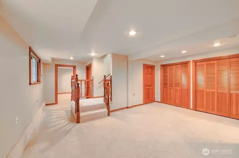 Other - 718 E Walnut St, Kent, WA 98030 photo 4 of 8