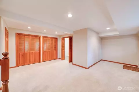Other - 718 E Walnut St, Kent, WA 98030 photo 6 of 8