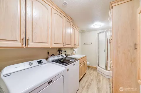 Other - 718 E Walnut St, Kent, WA 98030 photo 5 of 8