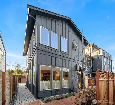 5033 25th Ave SW #C, Seattle, WA 98106