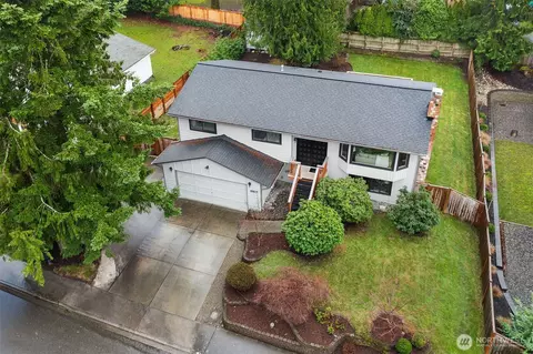 View/Area - 10017 NE 202nd St, Bothell, WA 98011 photo 3 of 3