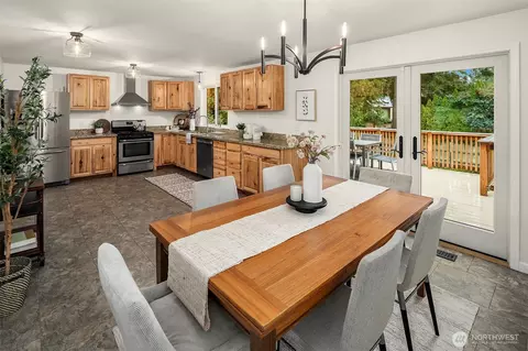 Dining - 10017 NE 202nd St, Bothell, WA 98011 photo 2 of 3