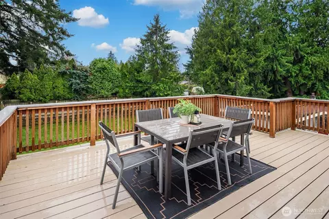 Exterior - 10017 NE 202nd St, Bothell, WA 98011 photo 2 of 8