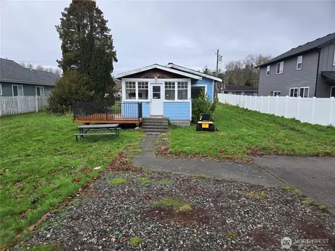 456 D Street St, Blaine, WA 98230