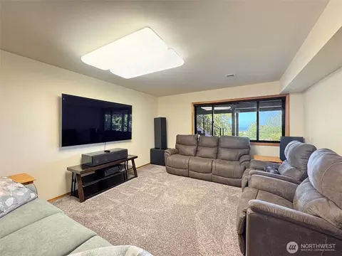 Living - 412 Doe Run Rd, Sequim, WA 98382 photo 6 of 6