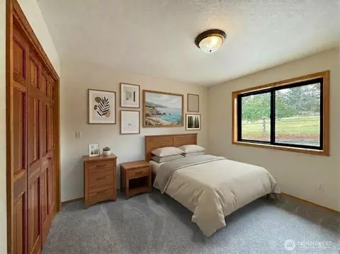 Bedroom - 412 Doe Run Rd, Sequim, WA 98382 photo 2 of 4
