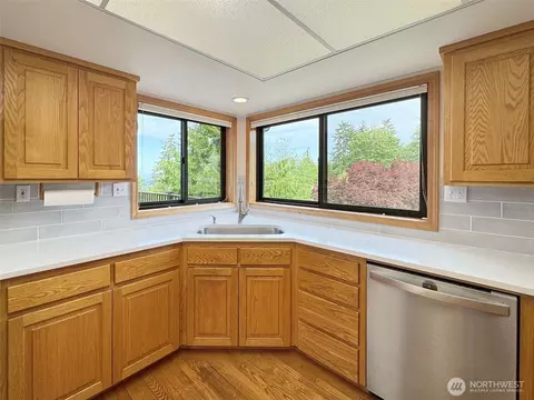 Kitchen - 412 Doe Run Rd, Sequim, WA 98382 photo 3 of 4