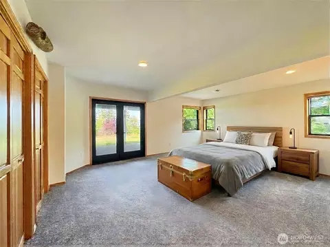 Bedroom - 412 Doe Run Rd, Sequim, WA 98382 photo 3 of 4
