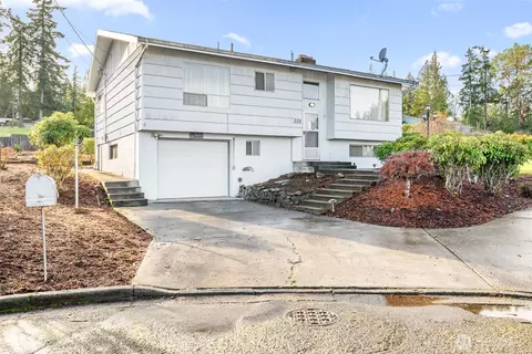 229 Alderwood Cir, Port Angeles, WA 98362
