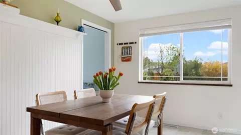 Dining - 923 E 32nd St, Bremerton, WA 98310 photo 1 of 4