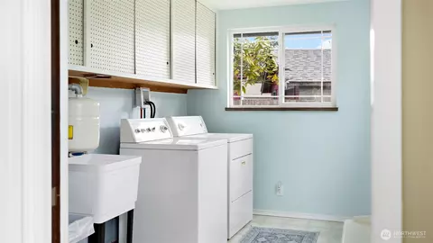 Other - 923 E 32nd St, Bremerton, WA 98310 photo 3 of 10