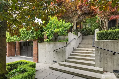 721 Harvard Ave E, Seattle, WA 98102