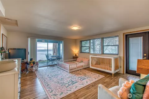 Bedroom - 309 Sunset Ave, Eastsound, WA 98245 photo 1 of 3