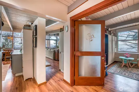 Entry Way - 309 Sunset Ave, Eastsound, WA 98245 photo 2 of 3