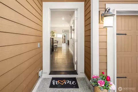 Entry Way - 4111 174th St SE, Bothell, WA 98012 photo 1 of 4