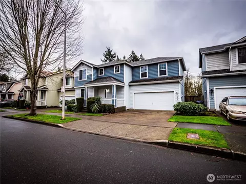 6625 Steamer Dr SE, Lacey, WA 98513
