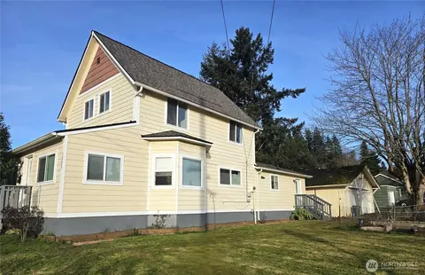 1205 Cedar St, Raymond, WA 98577
