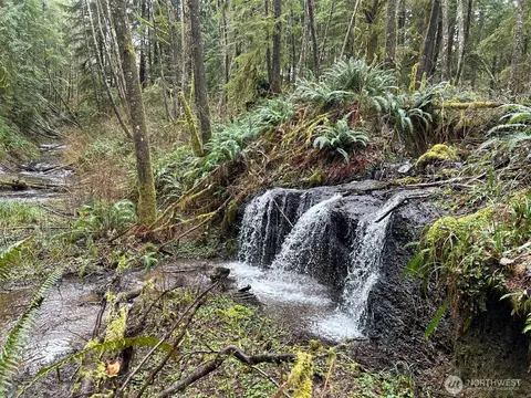 155 Ocean Beach Rd, Hoquiam, WA 98550