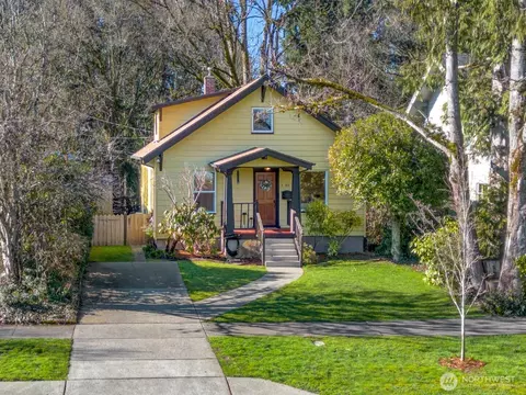 1722 N Oakes St, Tacoma, WA 98406