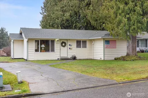 9226 3rd Pl SE, Everett, WA 98208