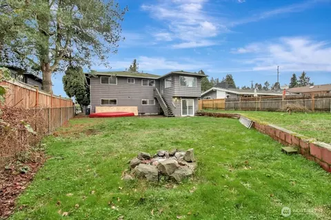 7313 228th St SW, Mountlake Terrace, WA 98043