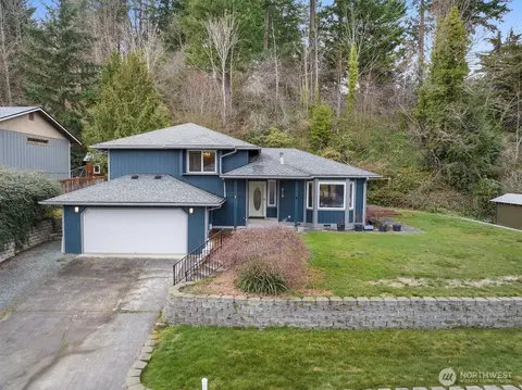 316 Antonie Ave N, Eatonville, WA 98328