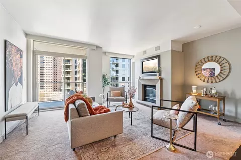 10650 NE 9th Pl #1423, Bellevue, WA 98004