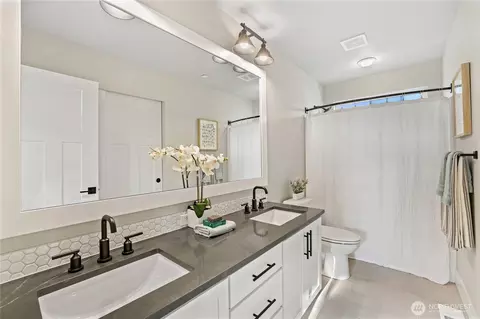 Bath - 18510 Meridian Ave SE #CR 02, Bothell, WA 98012 photo 2 of 3